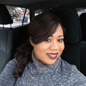 Meet your Posher, Vanessa